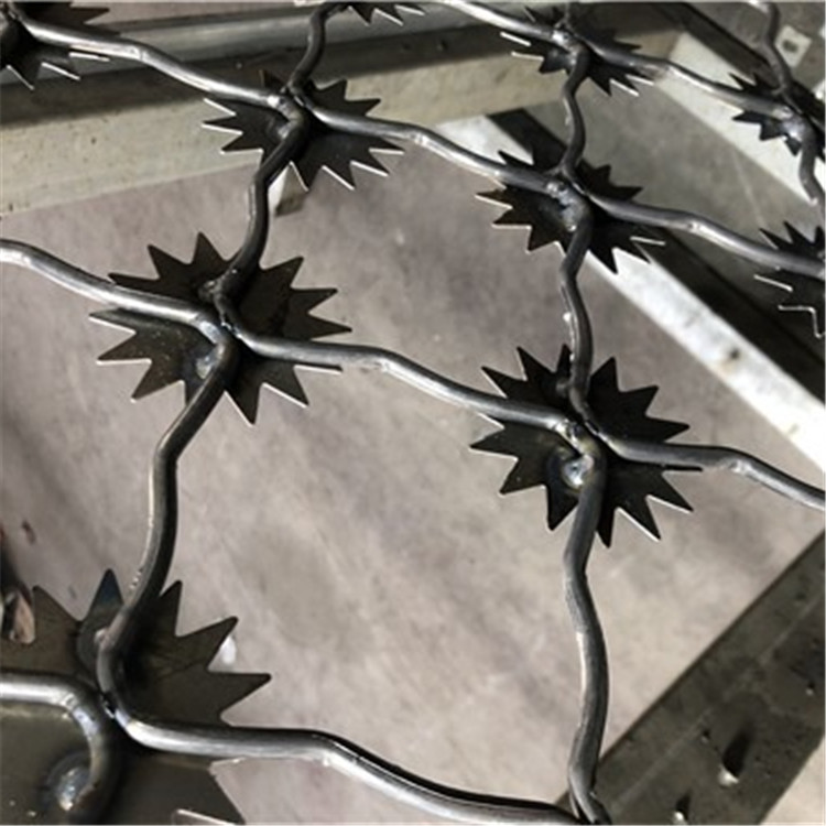 梅花刺鋼網(wǎng)墻案例展示圖片3 梅花刺鋼網(wǎng)墻案例展示圖片3